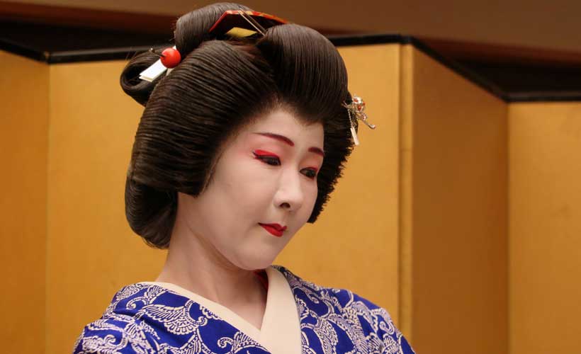 Beautiful Japanese geisha girl